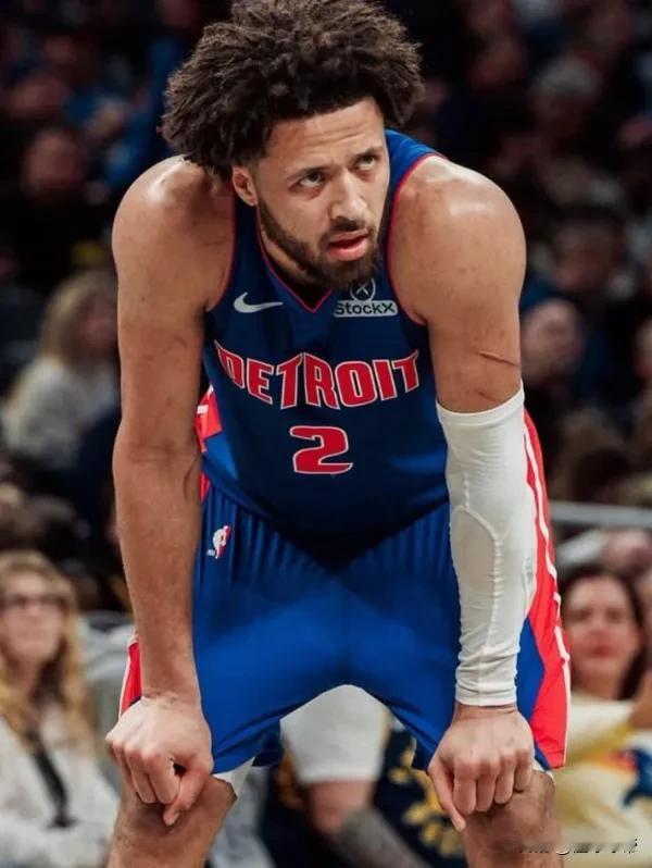 东契奇好好学学，康宁汉姆爆砍32分10助攻终结了比赛!在今天活塞与凯尔特人的