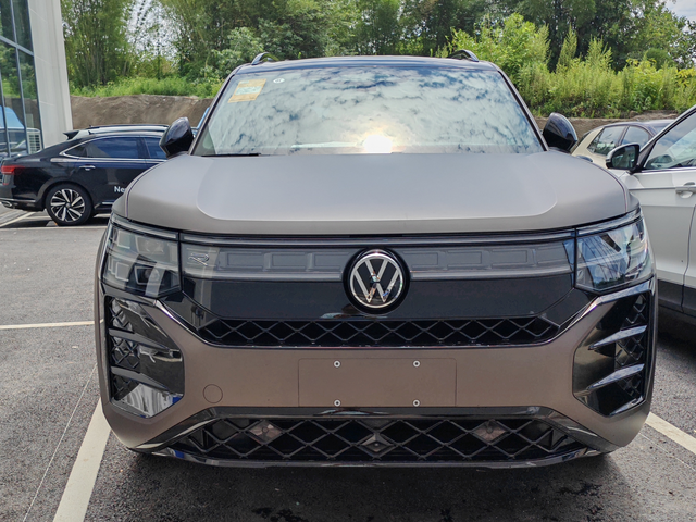 途昂Pro提车了三菱劲炫陪伴了我十个年头了，从来没有把我扔在路上，但随着两个双