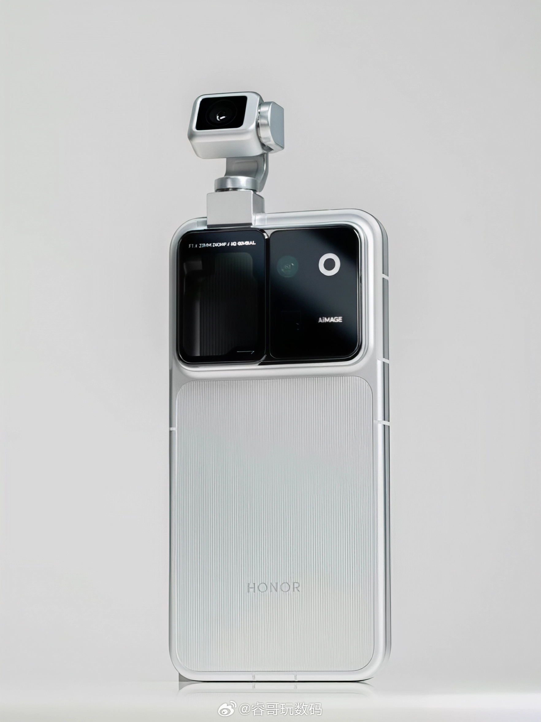 荣耀机器人手机开箱聊聊荣耀RobotPhone，如今智能手机外观趋于同质化，