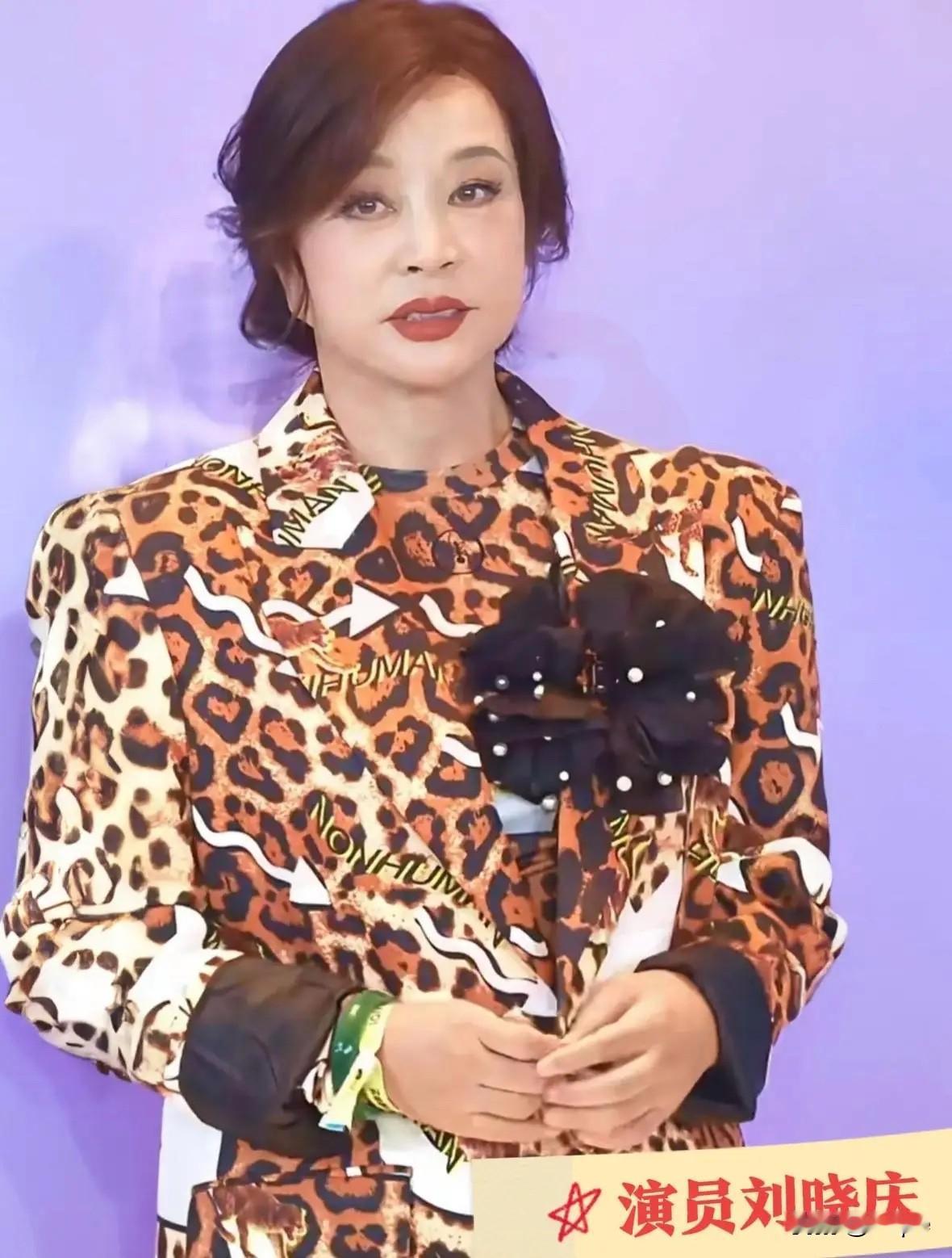 75岁的刘晓庆，终于戳破了很多人不愿承认的真相：年轻时嗤之以鼻的“孩子是依靠”，