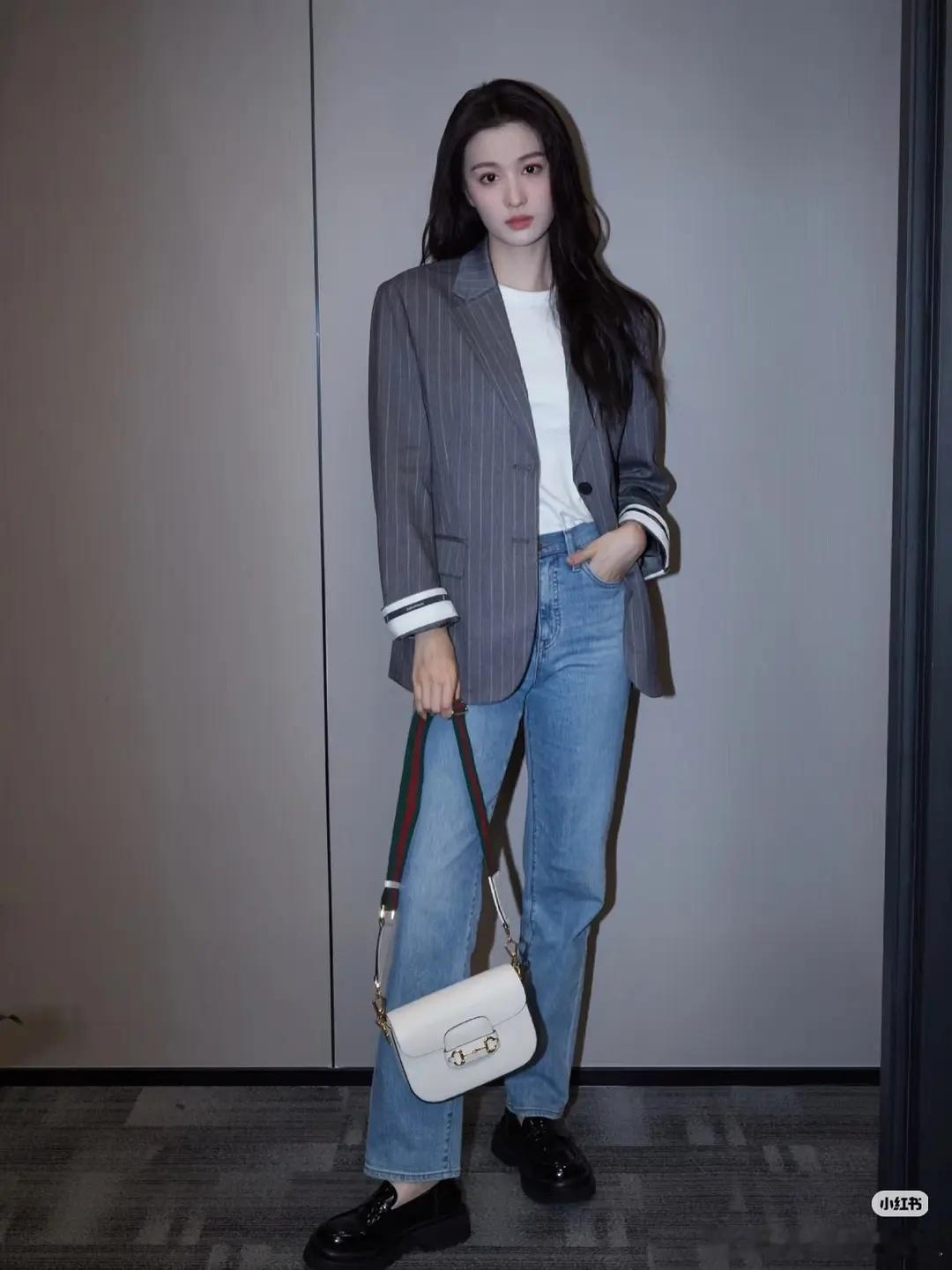 王楚然这腿这身段这气质啊啊啊啊