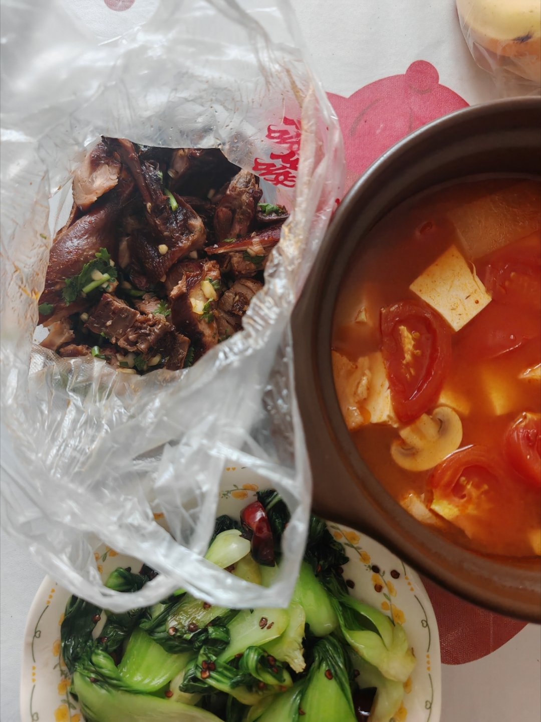 午餐吃饭惹，你们吃啥