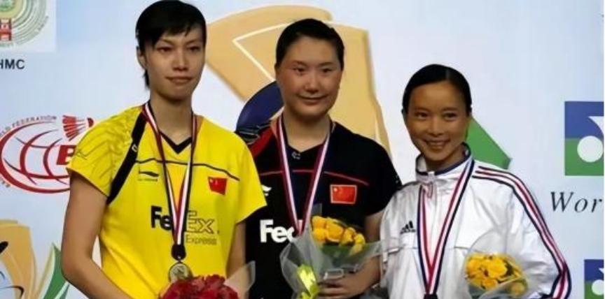 1999年，四川一名女孩刚拿到世界冠军，还不等她高兴，她的主教练就告诉她，因为个