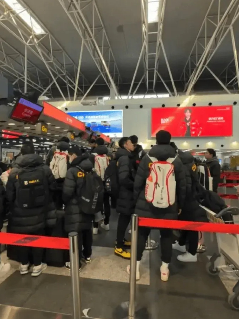 郭士强终于知道，篮球终究是投篮的运动了。今天前往日本的中国男篮的15人里，有