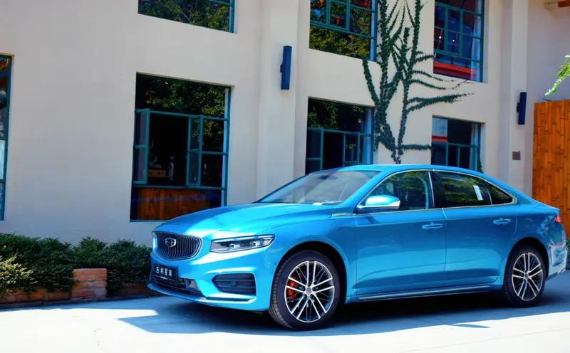 吉利星瑞尊贵版挺不错的。我朋友有一辆23款的，开了2年多跑了31498公里，平均