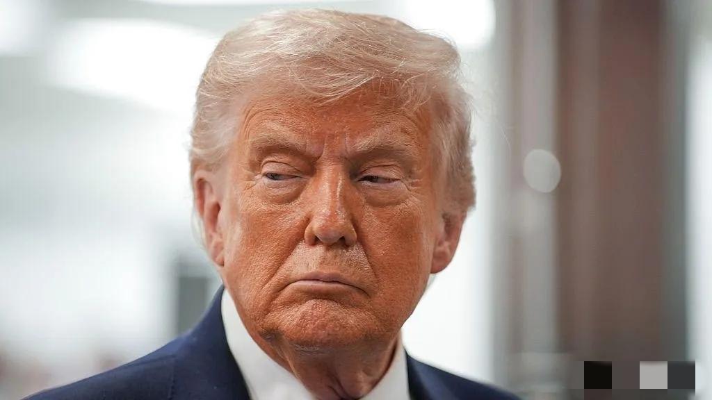 特朗普昨天发文说：“法国不允许装载军用物资、飞往以色列的飞机飞越法国领空。对于已