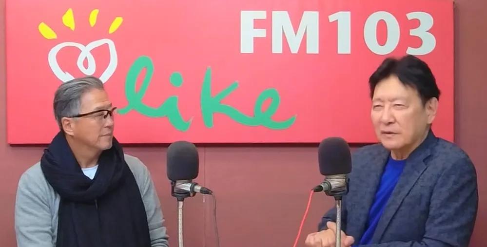 赵少康表示，“郑丽文当主席，合是没问题的；黄国昌也没问题。但是，柯文哲出来，又是