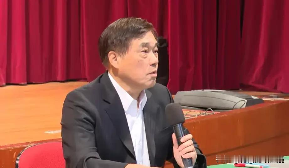 郝龙斌说，如果他当选，将在北京、上海设立国民党办事处。这是两岸沟通的大好事儿