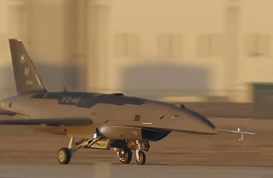 还有人问美国这架六代无人僚机设计成这样能有什么问题？果然美国出的，就觉得行。这架