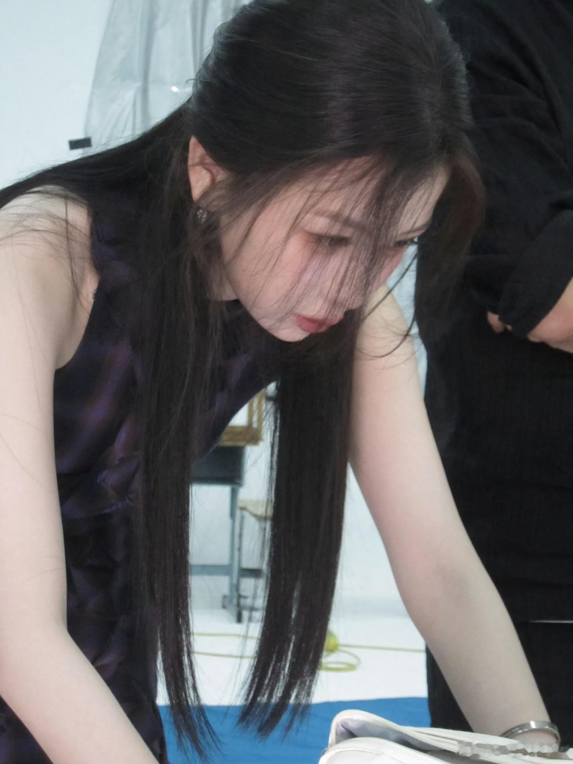 我好喜欢这张啊……完全温柔妈咪……