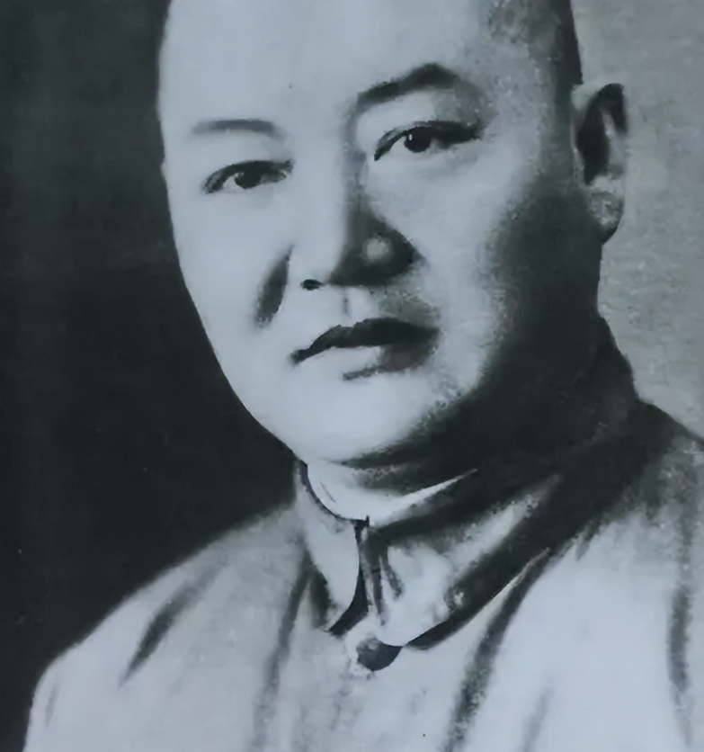 1942年4月，正在睡觉的土匪头子牛登峰忽然听到外面传来密集的枪声，他知道大事不