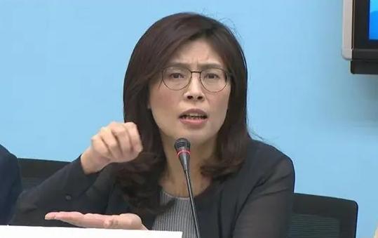 郑丽文明天就任党主席，肯定会有牛鬼蛇神制造事端，第一次国代会，郑丽文都有对地方县