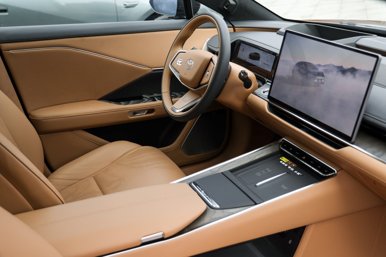 广汽丰田铂智7今日正式上市了，发布会也是坦白局，直面用户的疑问给出了答复。关于性