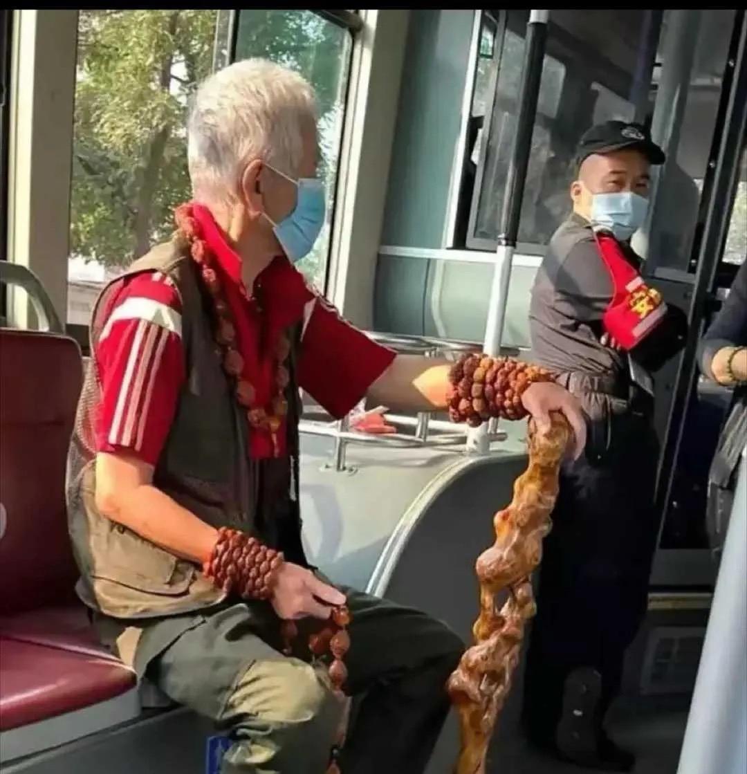 这些核桃白瞎了