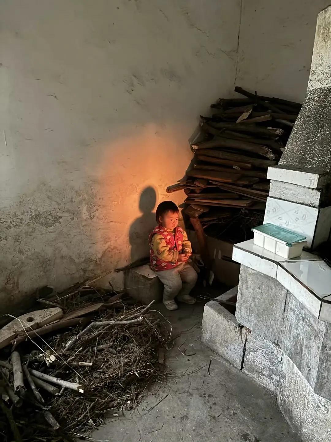 原来孩子真是现世佛，你以为你在养育孩子，实则是他在用整个童年陪你完成一场灵魂的修