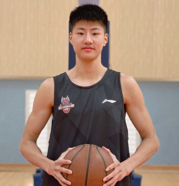 广东宏远休赛期大动作：小前锋有望加盟赵睿全运会回归张文逸续约