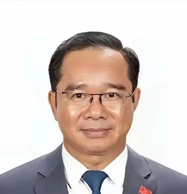 越南国立大学的阮文泰教授：“虽然我个人对中国有意见，但不得不承认，在黄种人当中，