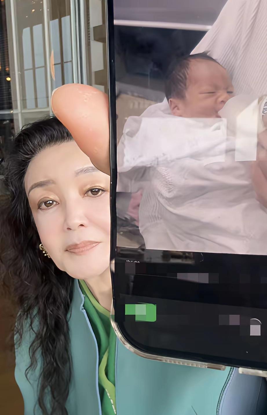 兰姐现在可真是仗义，说话都硬了三分：我孙子我想咋晒就咋晒，筱梅让我随便晒，网友想