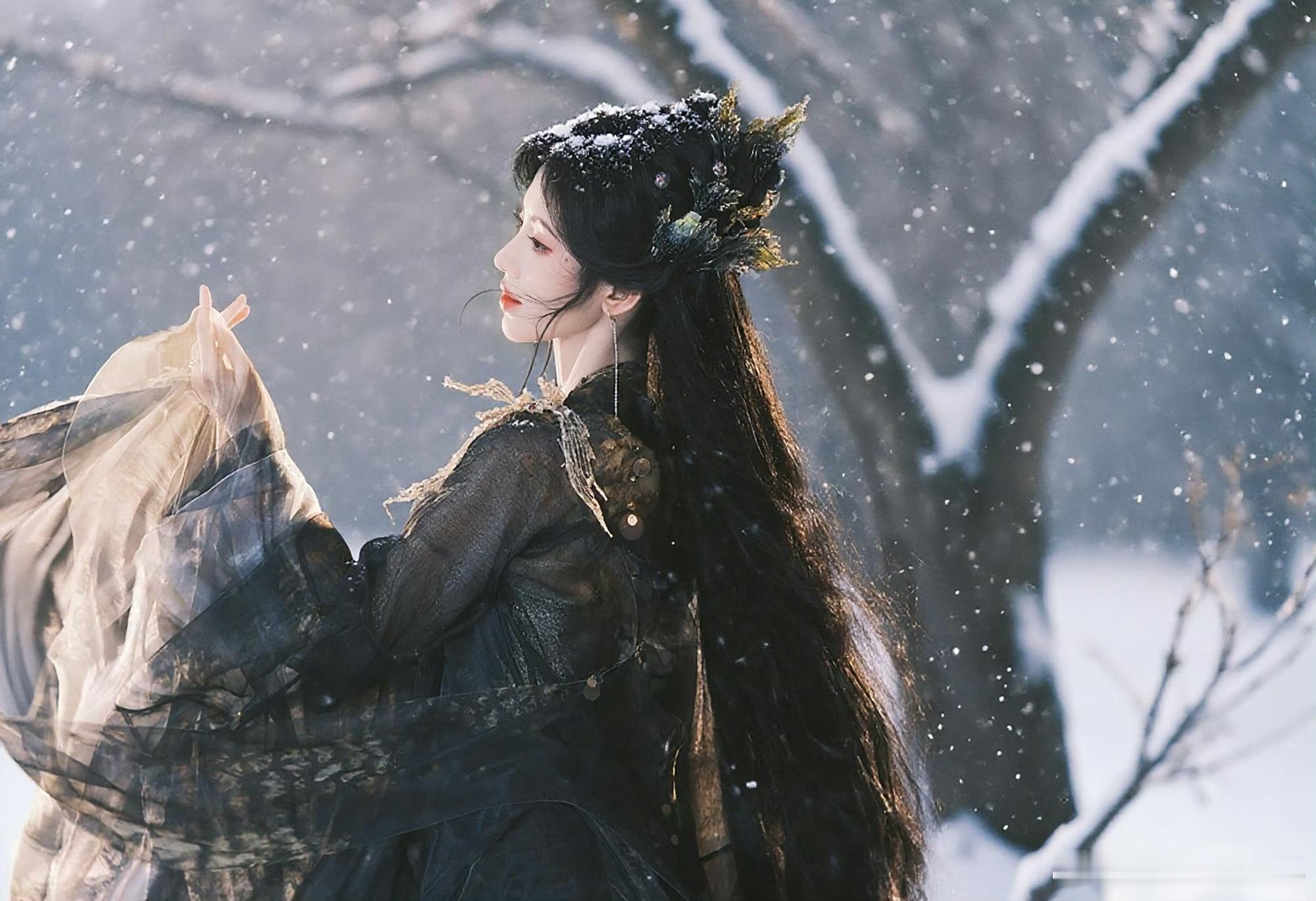 网传鞠婧祎B站跨年鞠婧祎的跨年舞台必定超越期待！她的唱跳才华让人印象深刻，颜值