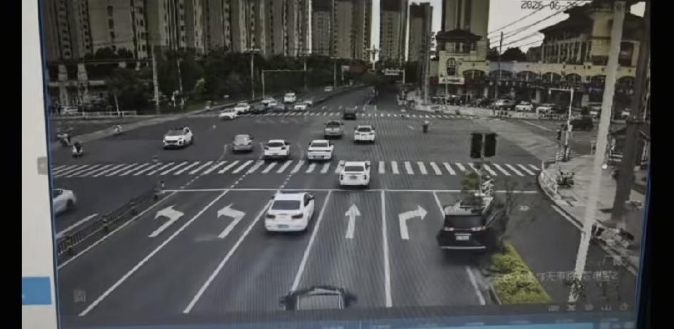 安徽广德那个女司机的事，这两天全网吵翻了，警方通报已经出来了，人已经刑拘了，三十