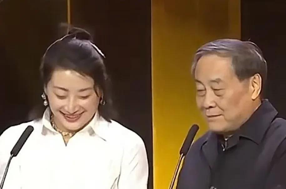 宗馥莉明面上是和三个庶子的较量，实际是跟外室的较量。杜女士这是到嘴的肉被要求吐出