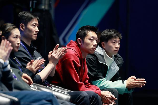 成绩、荣誉到底有多重要？从来不是只要踏进国家队的大门，人生就能一路坦途、高