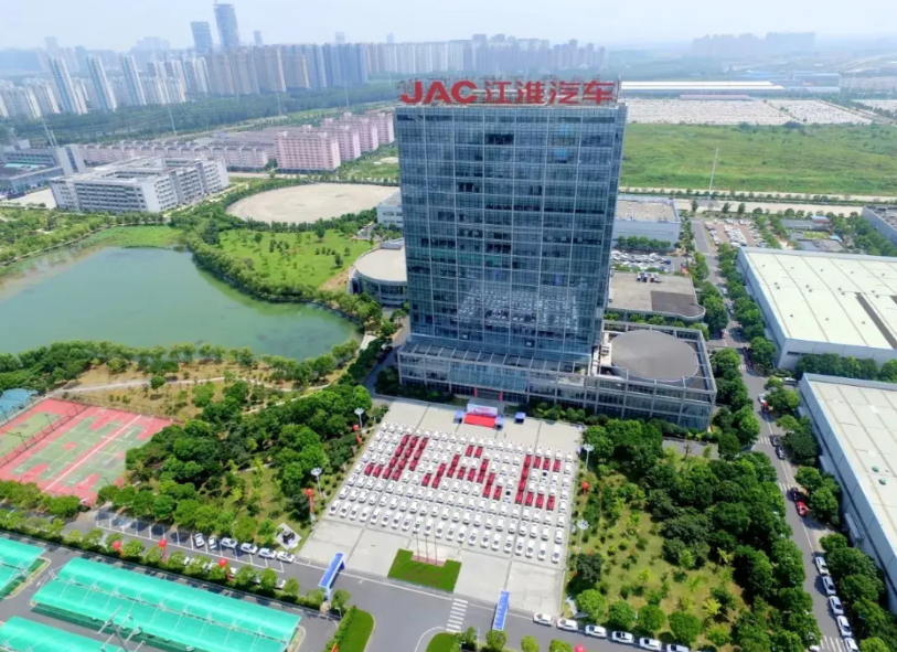 江淮汽车的年报一出，项兴初吓了一跳，要不是华为跟江淮汽车合作，怎么实现盈利呢？