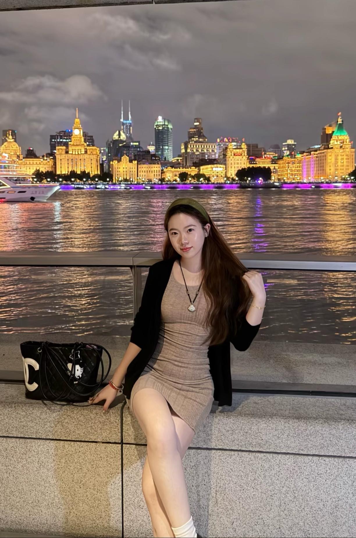 美景配美女，无论看哪个都是醉。