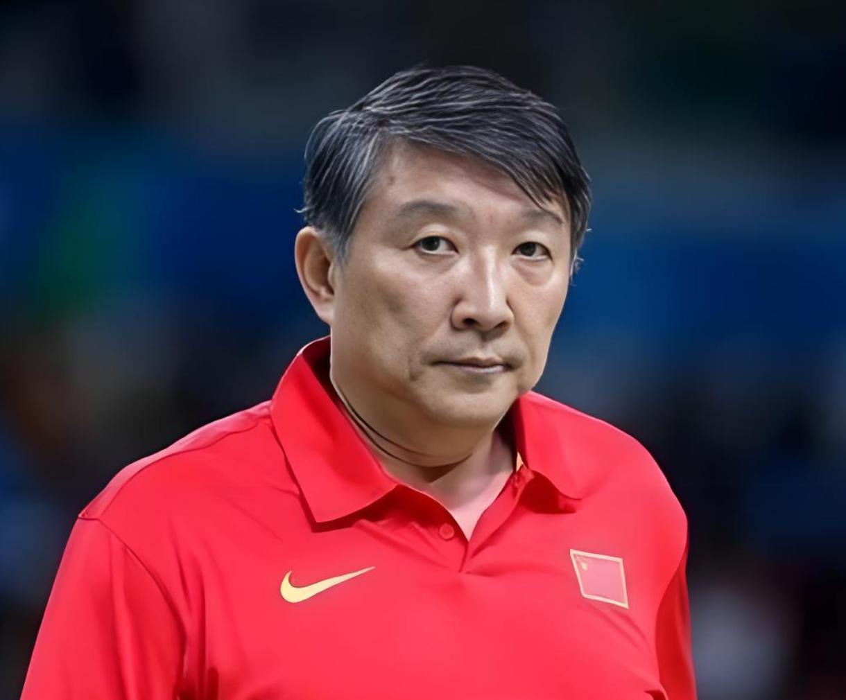 世界杯女篮想晋级，宫鲁鸣需要放弃1人，召回1王牌球员！中国女篮在近日，打了两场