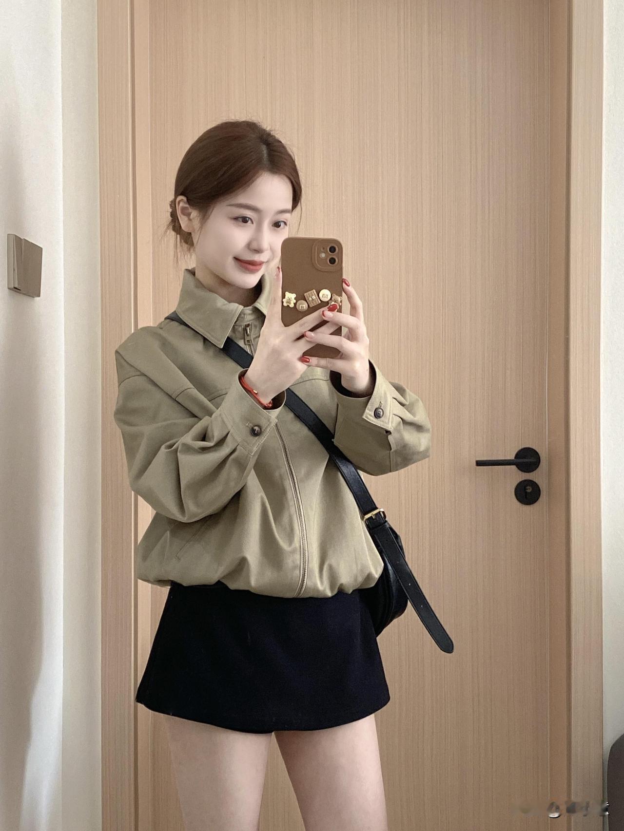 飞行员夹克真的好帅！！||