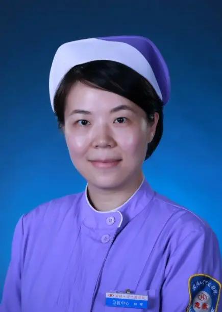 郭琴，1982年8月出生，中共党员，毕业于武汉大学医学院护理专业，是武汉大学中南