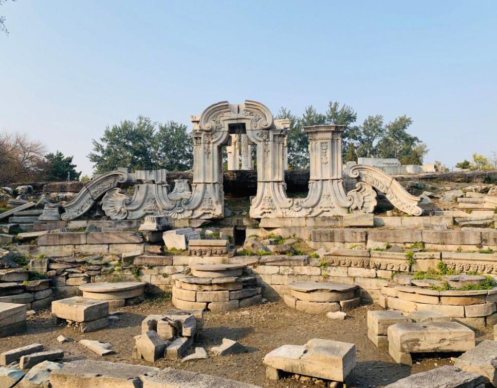 很多人以为火烧圆明园是八国联军干的，其实这是个误区，真正纵火的是1860年的英法