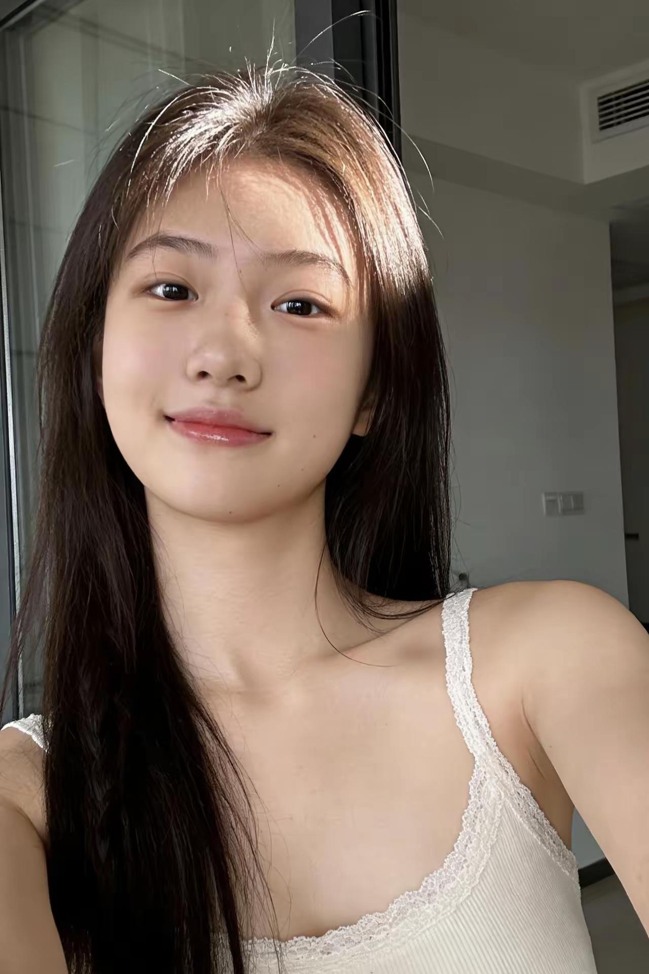 男人都不喜欢慢热的女人，但是，女人其实也不喜欢快热的男人。快热，就是一上来就撩，