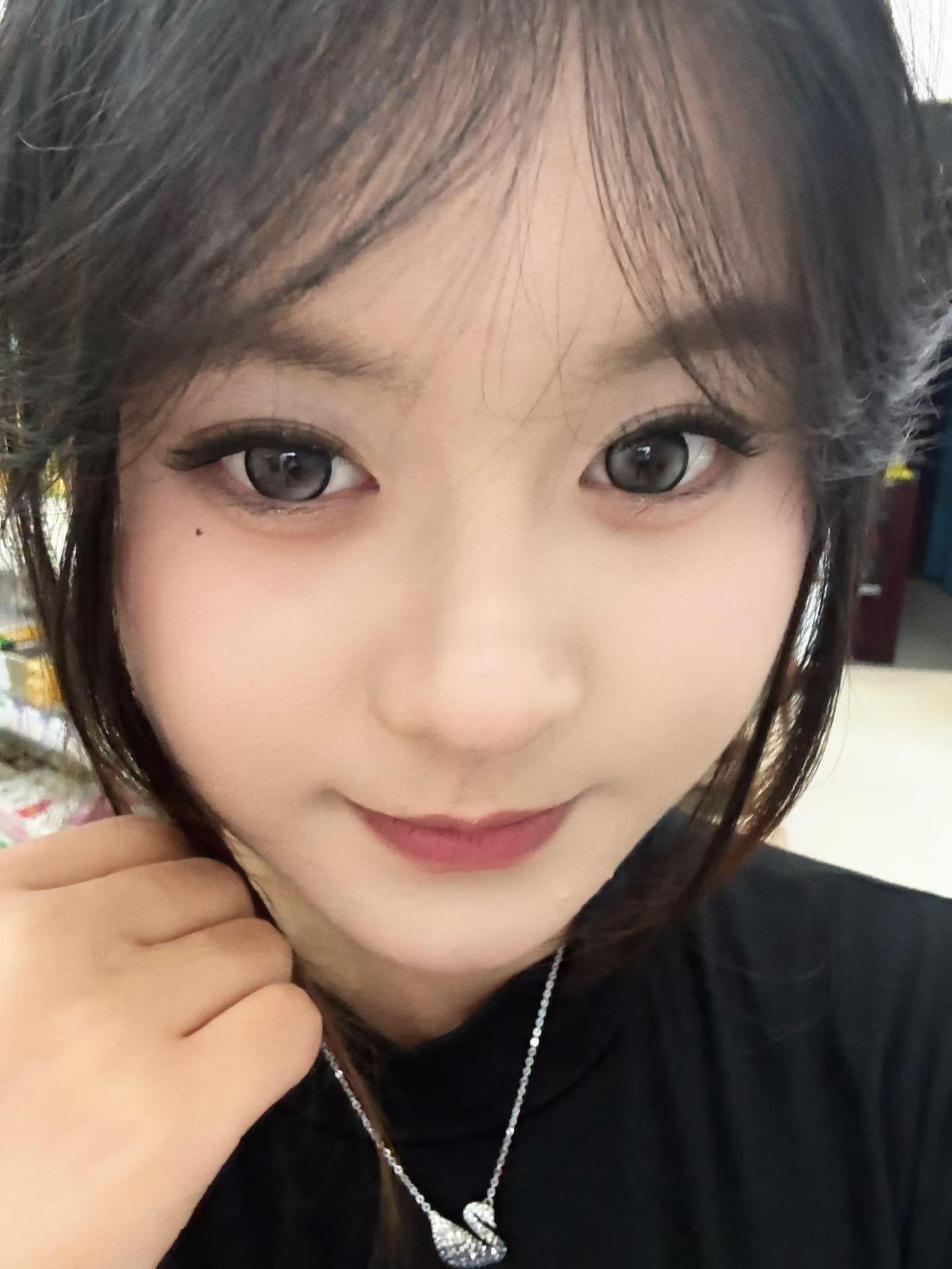 性别：女籍贯：云南目前所在地：昆明年龄：25身高：162体重：51kg工作：教培自我介绍：愿意沟通，