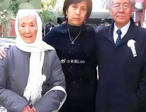 钱学森当年冲破重重阻挠回国效力，这事儿谁都知道。他的女儿钱永真，却在美国办了一