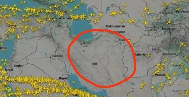 伊朗上空被“清空”今天，以色列罕见对伊朗发起空袭，炸毁伊朗数十处核设施，伊朗核