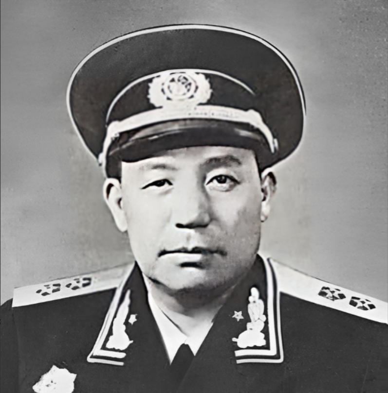1952年的一天，毛主席突然向彭德怀问道：“彭总，请问哪支部队在打击美军方面表现