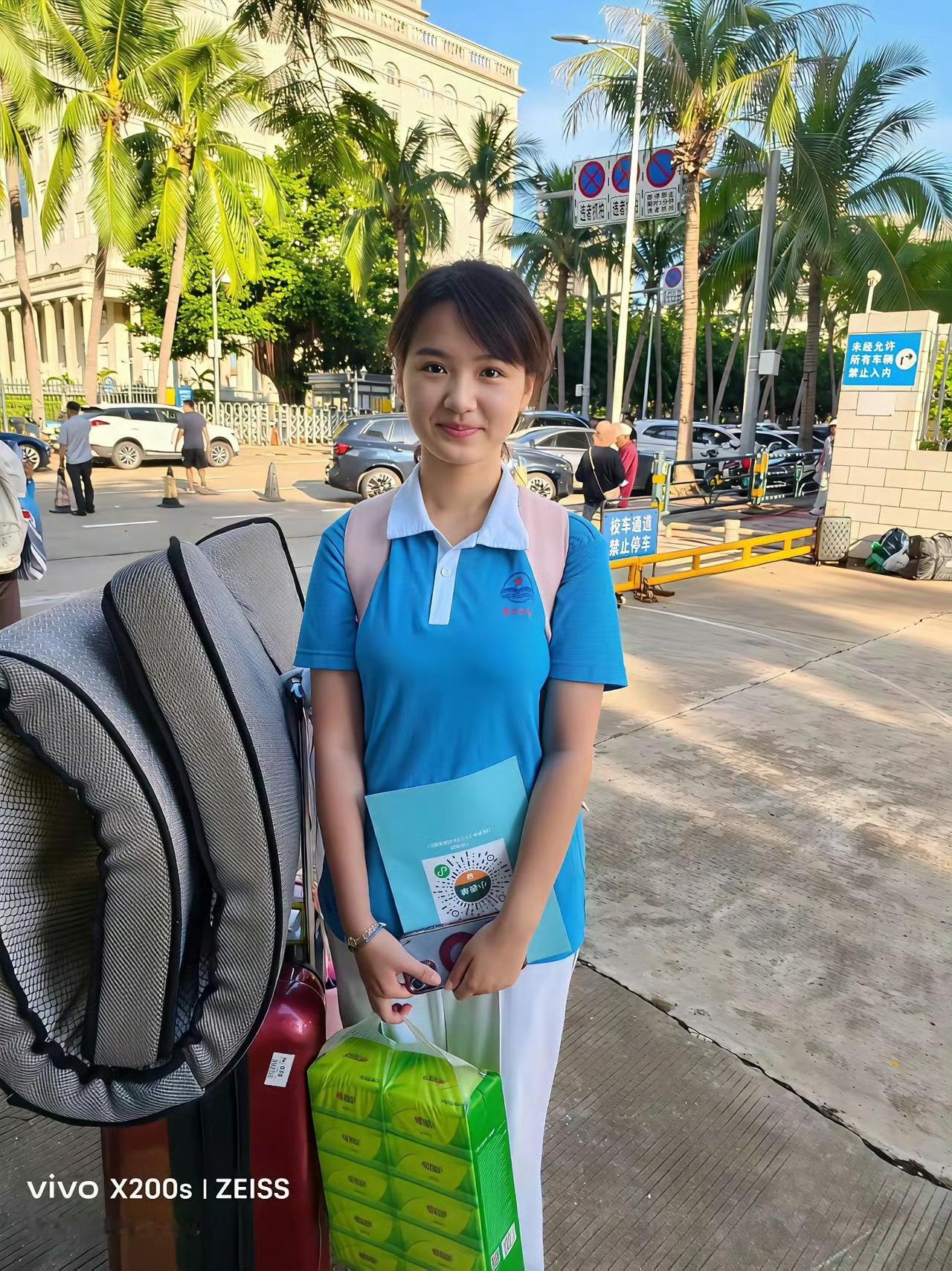 妈妈怕了你一辈子，怀孕时，怕你会畸形；出生时，怕你会生病，幼儿园，怕你受欺负；小
