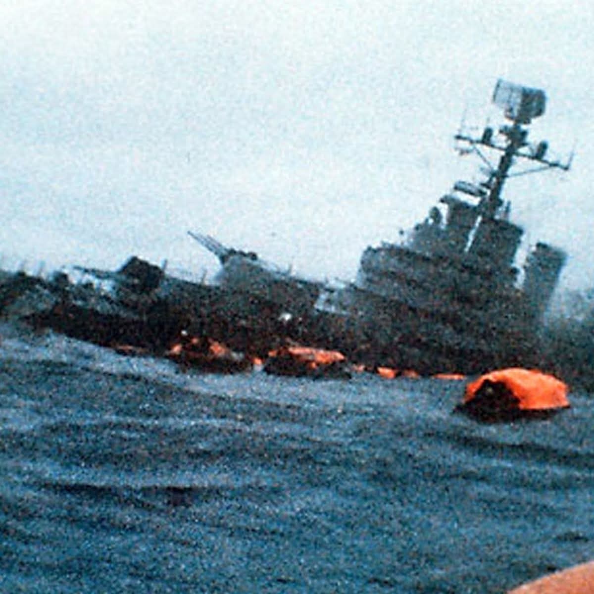 军事Ai新视野美伊以冲突⚓从1945年到2026年：仅有的四次潜艇击沉军舰的记