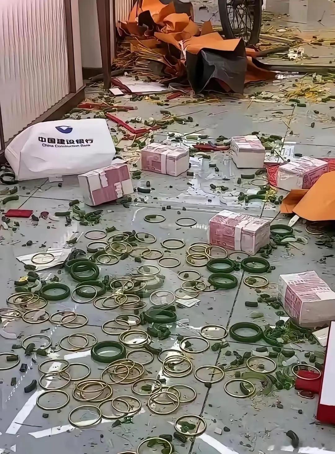 我捡点犯法吗