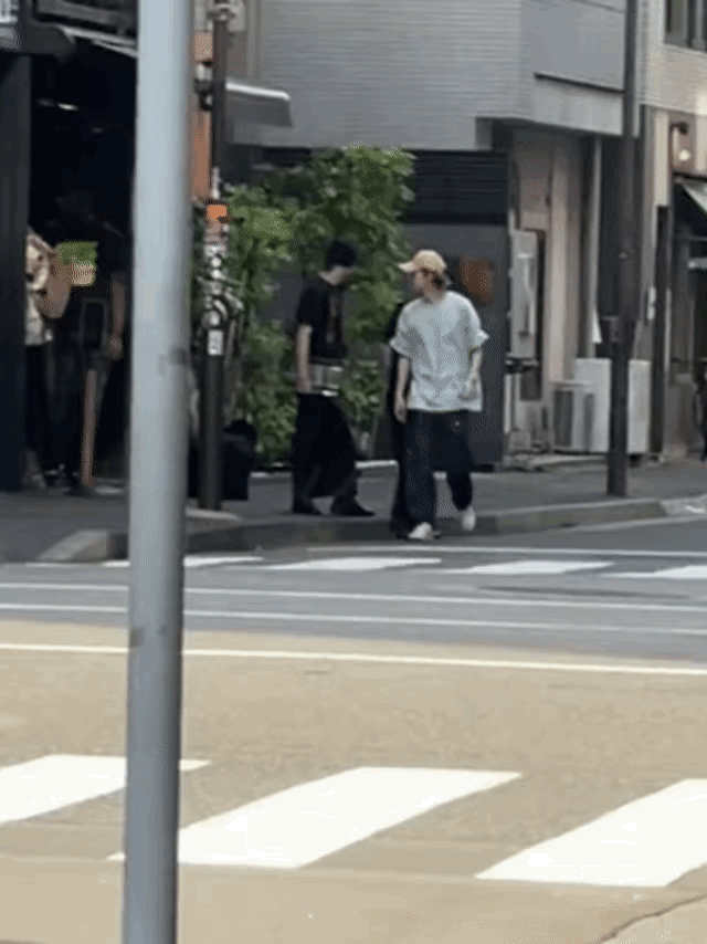 日本神田偶遇鹿晗救命！在日本神田偶遇鹿晗的人～我尊嘟慕了！家人们！谁能告诉我