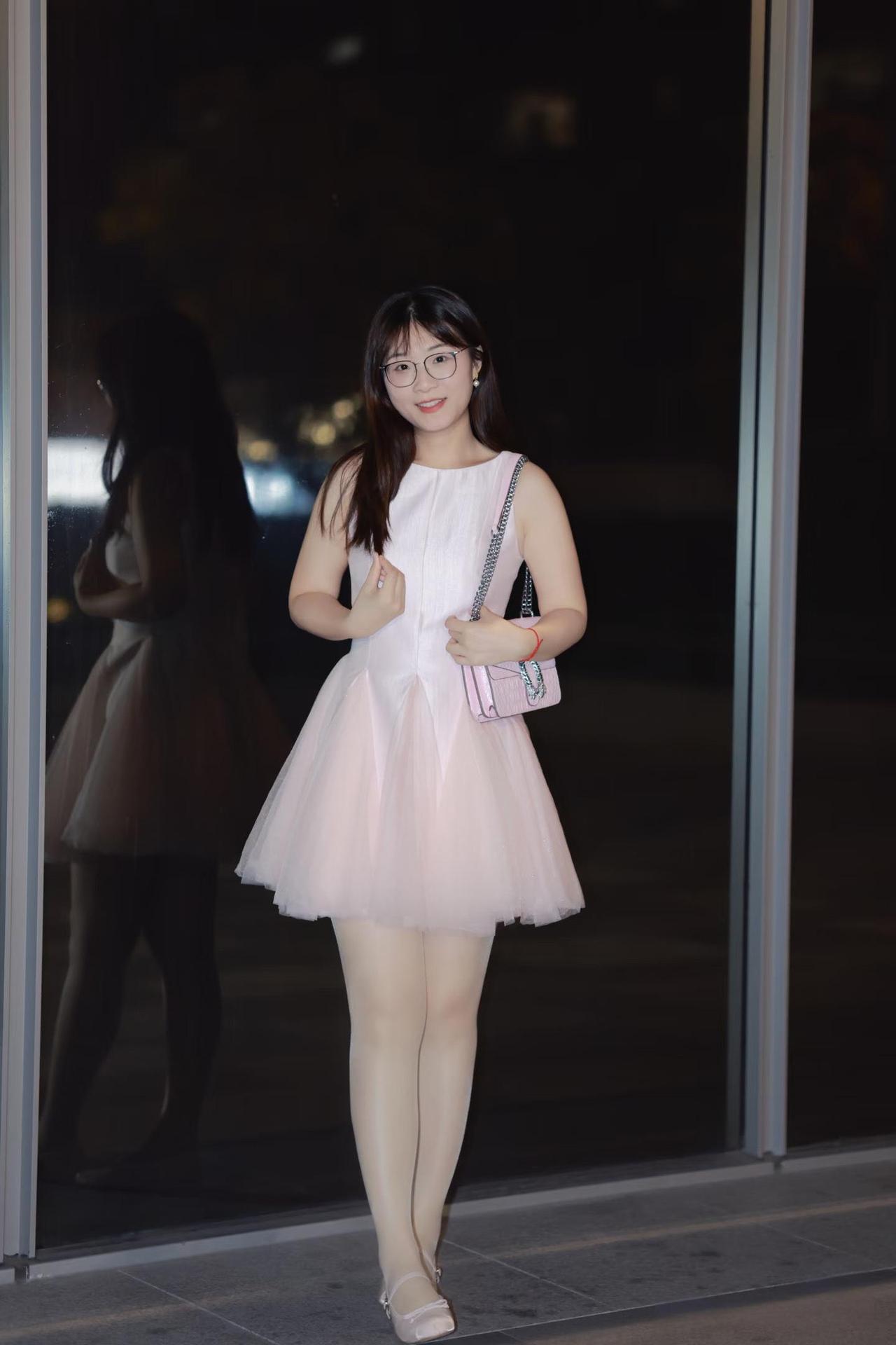 天冷，加衣ae穿搭分享职业装穿出高级感有多难?