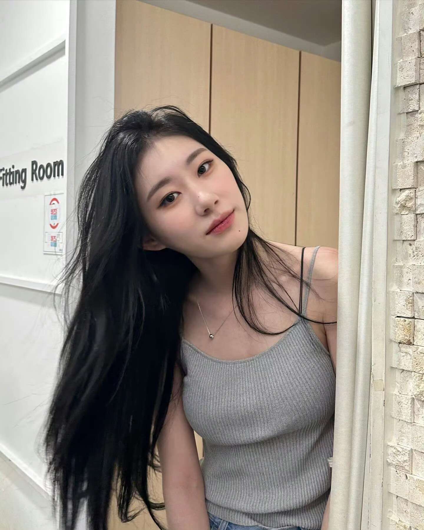 我家满分女李彩领11月要solo出道啦请大家多多支持！🥰​​​
