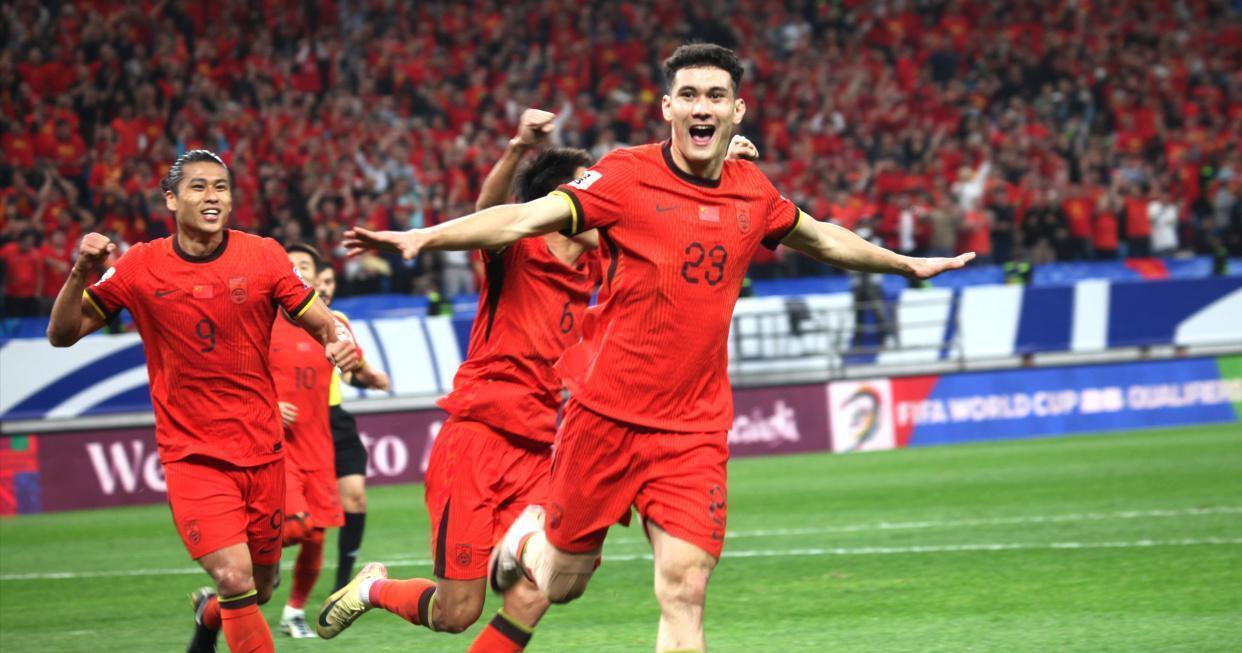 中国U23男足教练安东尼奥，费尽九牛二虎之力，终于把U23昂首挺进亚洲杯正赛。