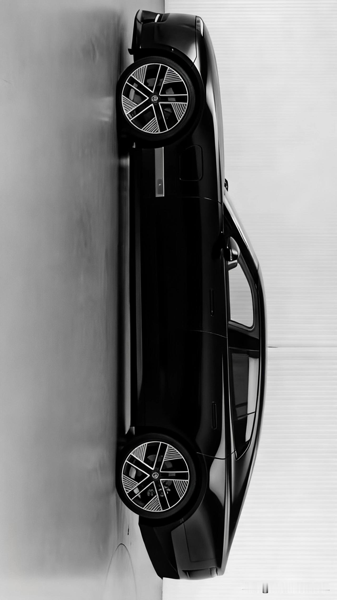 初看很丑，越看越帅的捷豹Type00马上就要上市了。图片已经非常接近量产版，