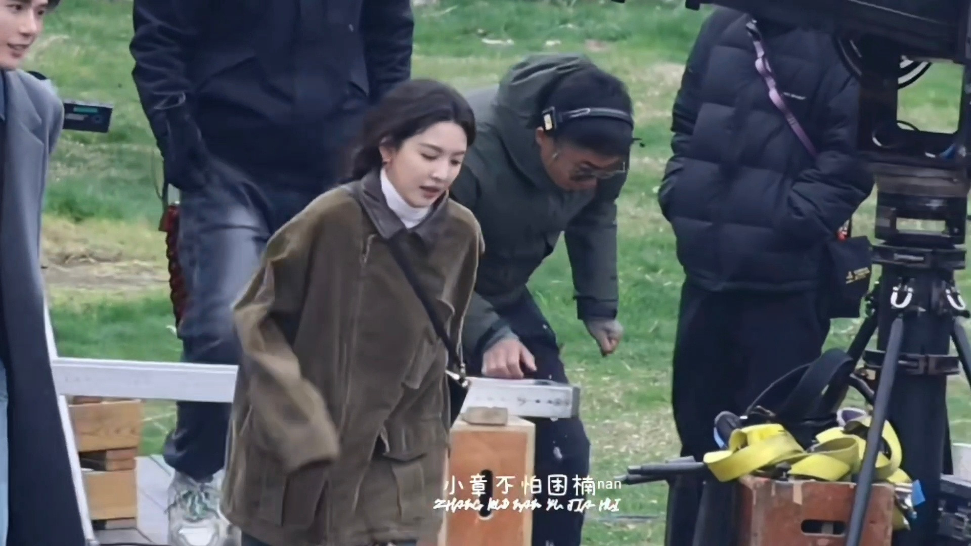 哈哈哈哈哈哈咱姐跑步依旧乱七八糟啊章若楠跑步依旧乱七八糟