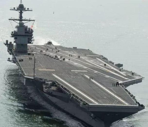 为什么美军航空母舰的舰长只是上校军衔？因为舰长说白了就是个开船的，开不开炮舰长说