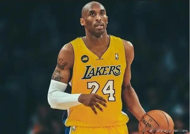 【球星播客谈科比：无法复刻的极致专注与自律】近日，NBA知名球员丹尼·格林、特雷