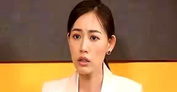 讲个笑话，马蓉她爸，最近在劝她再婚。七年了，姑娘，七年了。一个曾经把