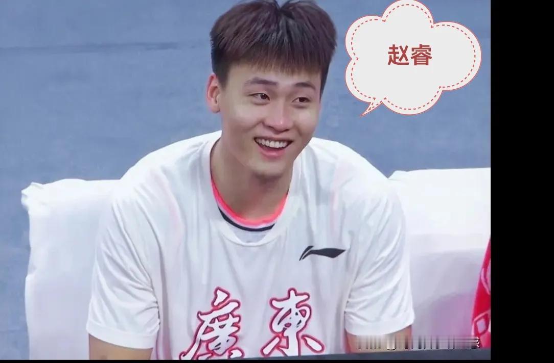 周鹏回归引燃情怀，心系广东的赵睿，盼合约到期即刻归乡周鹏官宣叶落归根